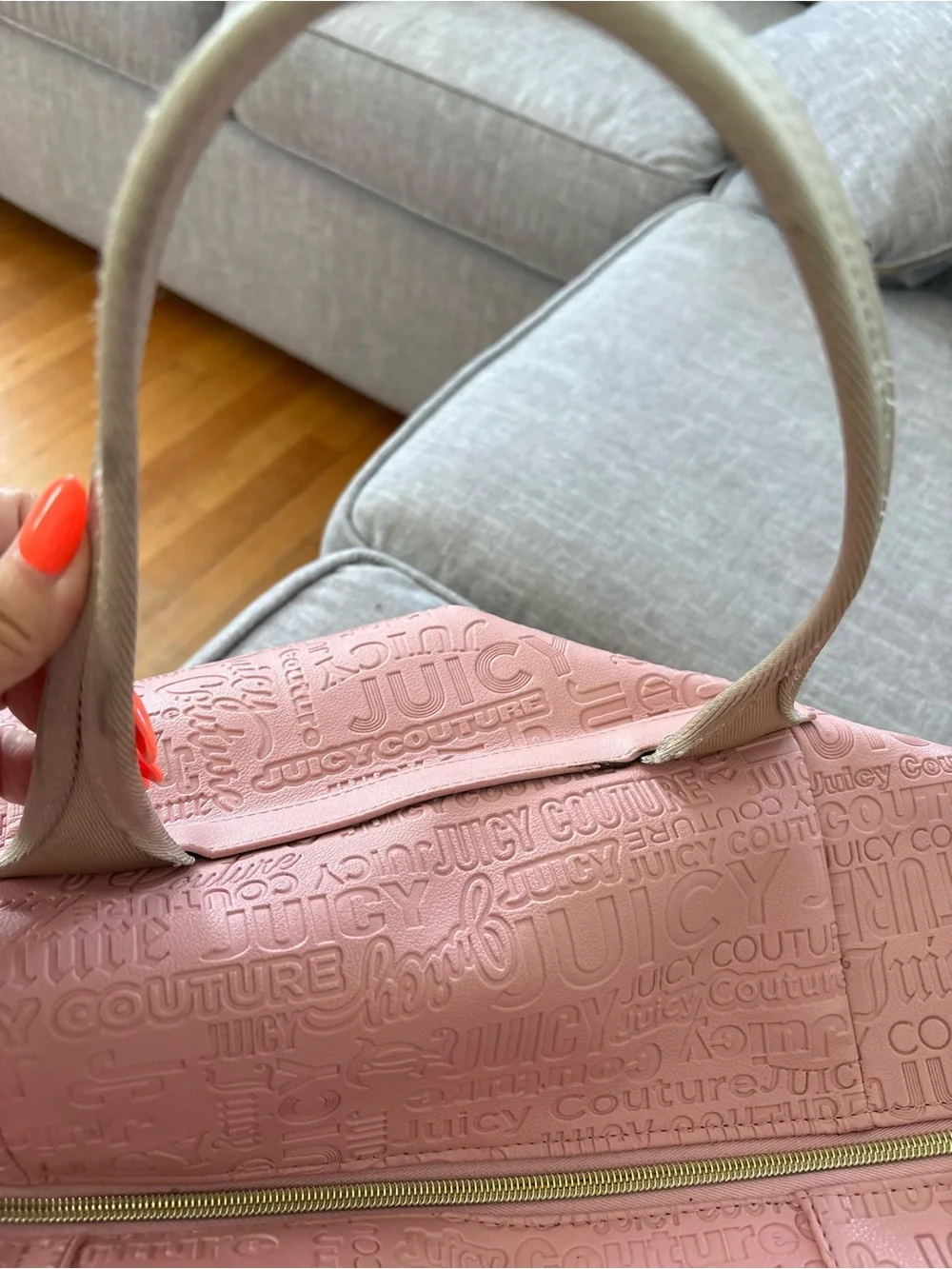 Juicy Couture Pink Embossed Logo Weekender / Duffle Bag 💕